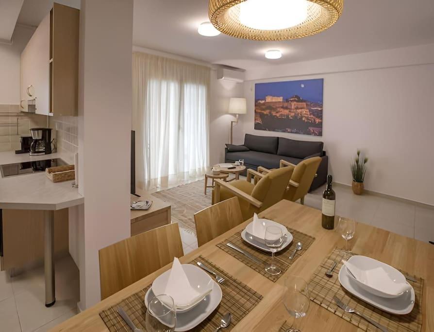 Modern Apartment In The Heart Of The City Athens Exterior photo